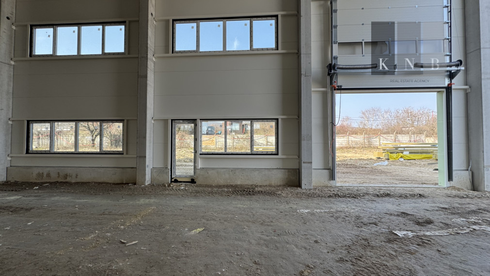 Prenájom priestoru od 450 m² v kombinácii SKLAD, SHOWROOM, KANCELÁRIA s tepelnými čerpadlami v meste Bratislava