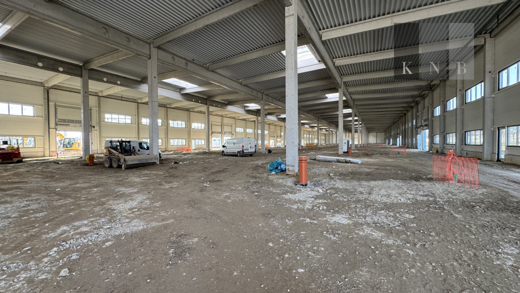 Prenájom priestoru od 450 m² v kombinácii SKLAD, SHOWROOM, KANCELÁRIA s tepelnými čerpadlami v meste Bratislava