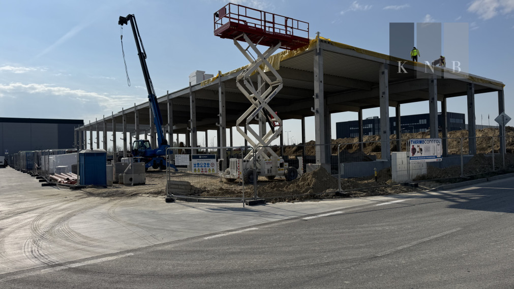 Predaj úplne nových obchodných skladov od 300 m² pri diaľnici D1 SENEC