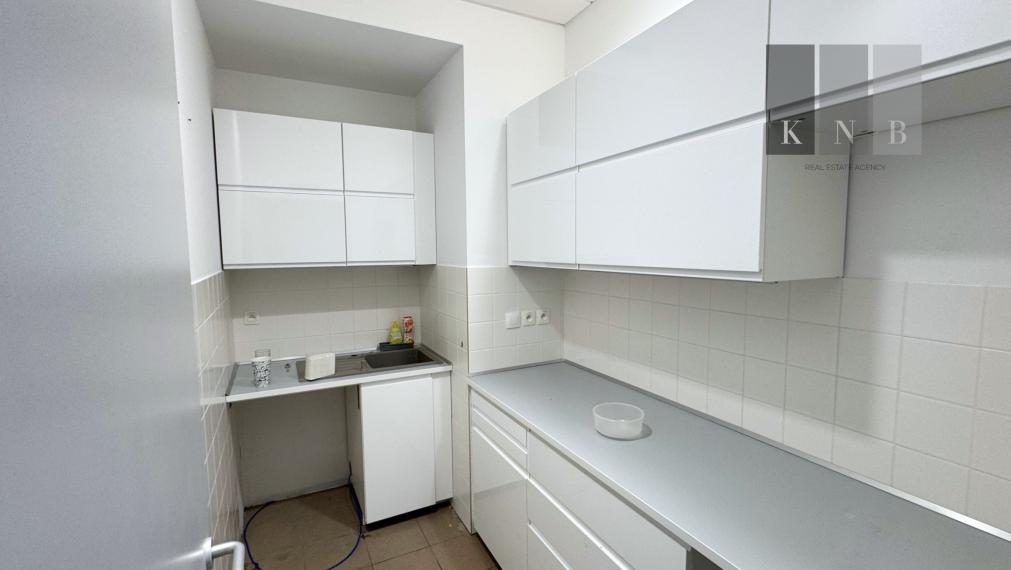 Self-contained commercial unit for rent from 335 m² in the Aupark retail center in Piešťany