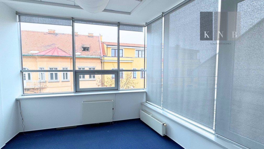 Self-contained commercial unit for rent from 335 m² in the Aupark retail center in Piešťany