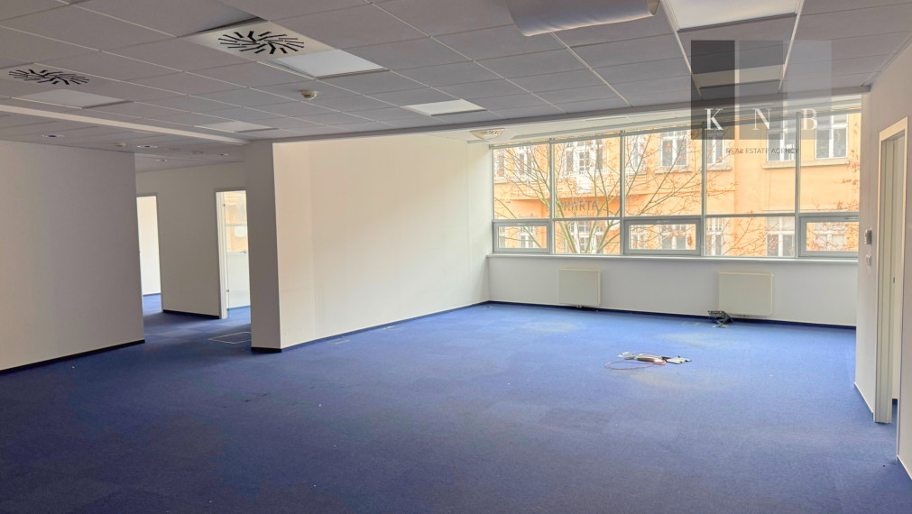 Self-contained commercial unit for rent from 335 m² in the Aupark retail center in Piešťany