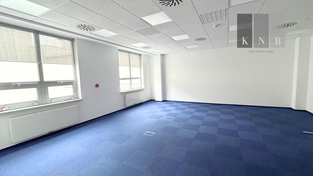 Self-contained commercial unit for rent from 335 m² in the Aupark retail center in Piešťany