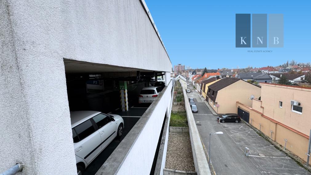 Self-contained commercial unit for rent from 335 m² in the Aupark retail center in Piešťany