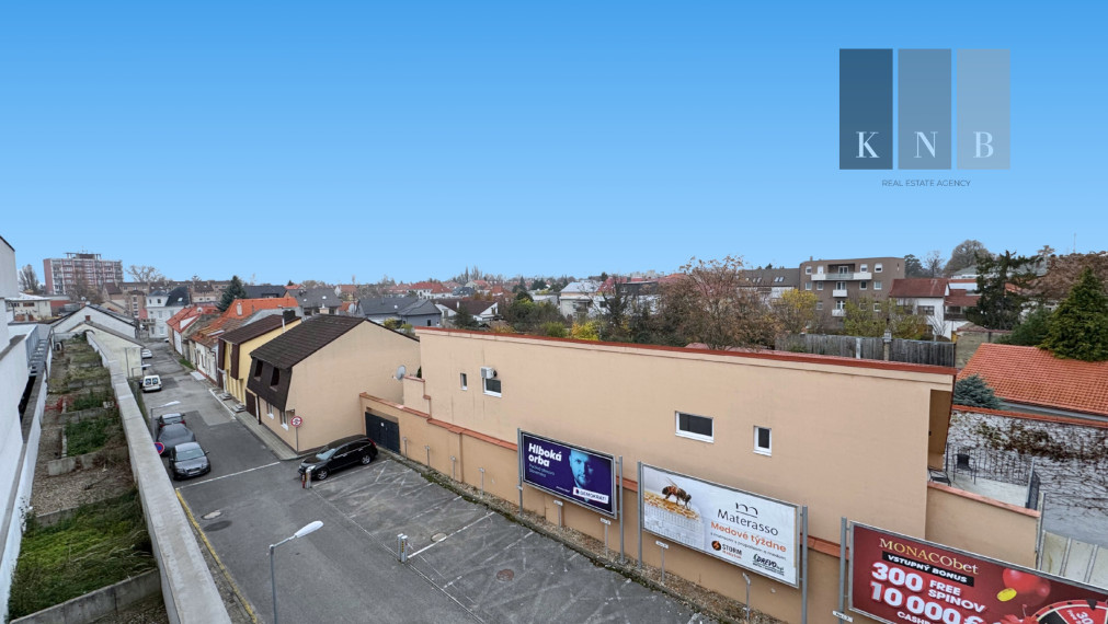 Self-contained commercial unit for rent from 335 m² in the Aupark retail center in Piešťany