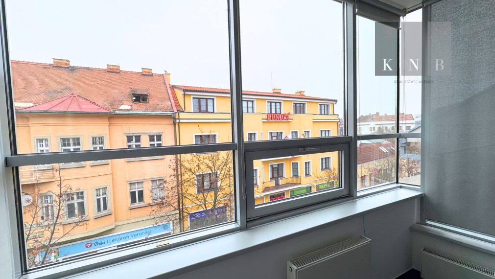 Self-contained commercial unit for rent from 335 m² in the Aupark retail center in Piešťany