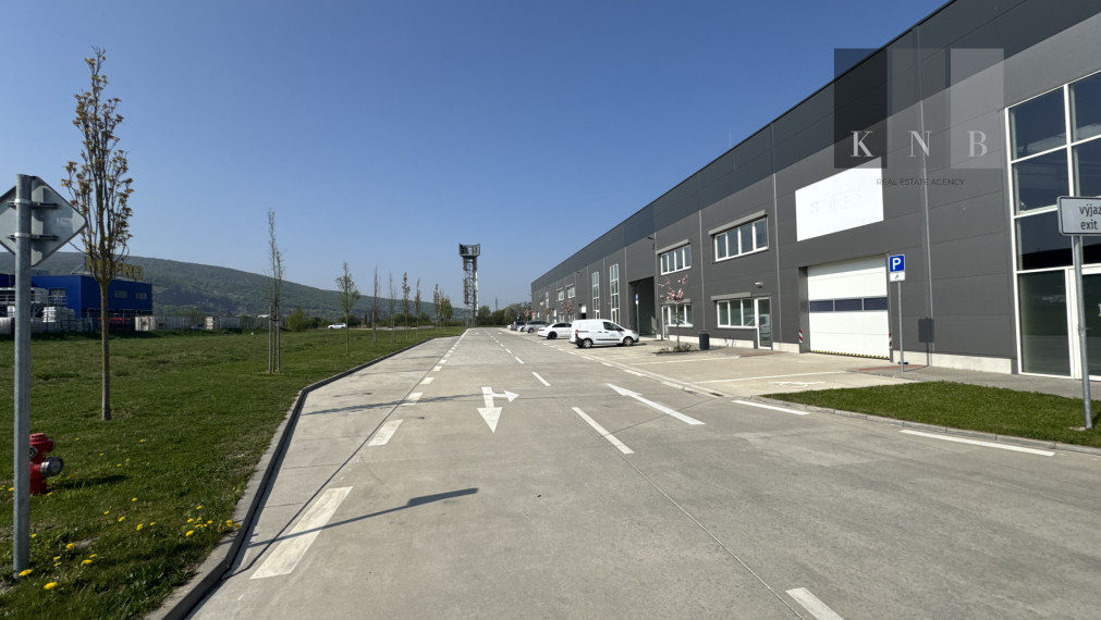 Production and warehouse space for rent 809 m² + offices 161 m² in the Bratislava – Bory area