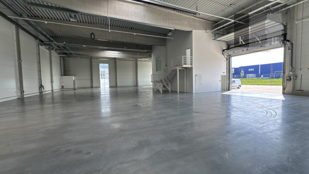 Production and warehouse space for rent 809 m² + offices 161 m² in the Bratislava – Bory area