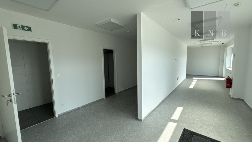 Production and warehouse space for rent 809 m² + offices 161 m² in the Bratislava – Bory area