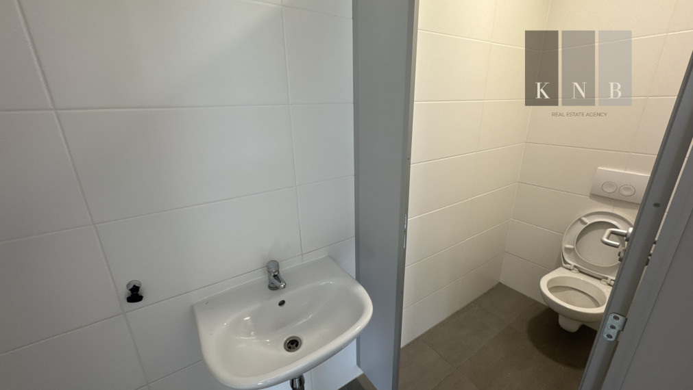 Production and warehouse space for rent 809 m² + offices 161 m² in the Bratislava – Bory area