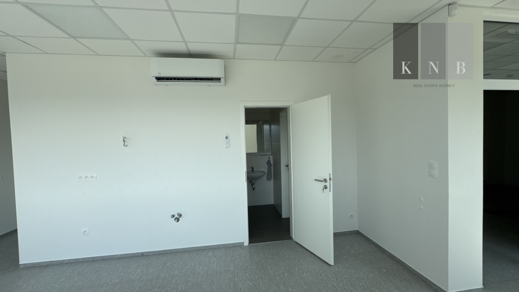 Production and warehouse space for rent 809 m² + offices 161 m² in the Bratislava – Bory area