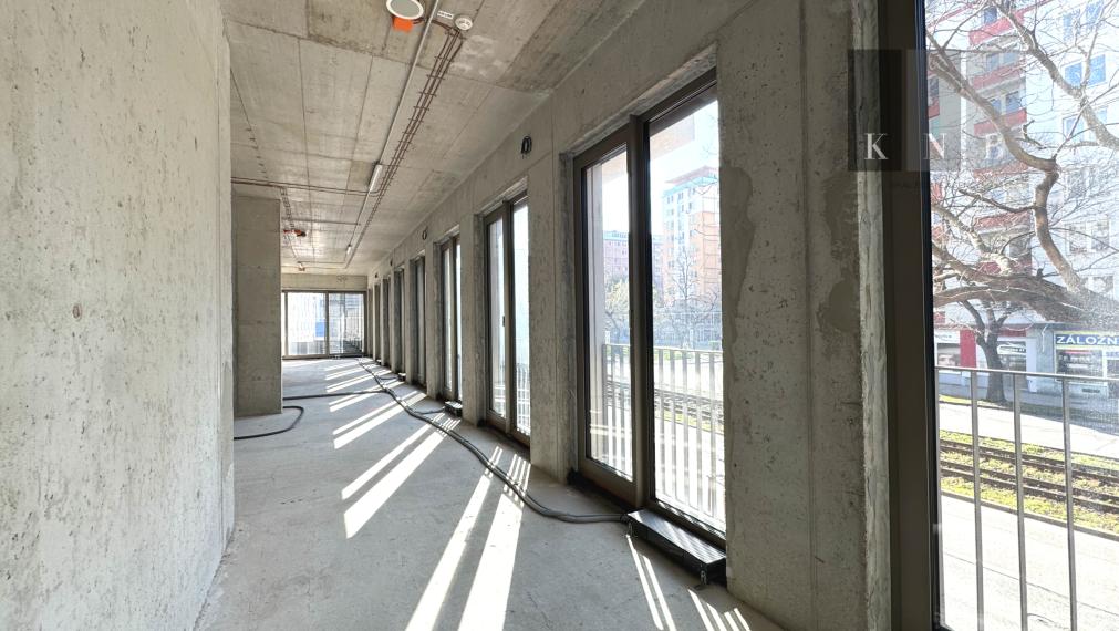 Predaj samostatného kancelárskeho priestoru 172,9 m² v úplne novej rezidenčnej budove na Račianskej ulici v meste Bratislava