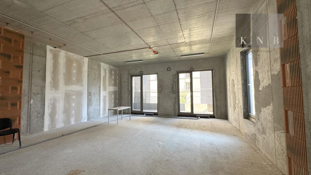 Predaj samostatného kancelárskeho priestoru 172,9 m² v úplne novej rezidenčnej budove na Račianskej ulici v meste Bratislava