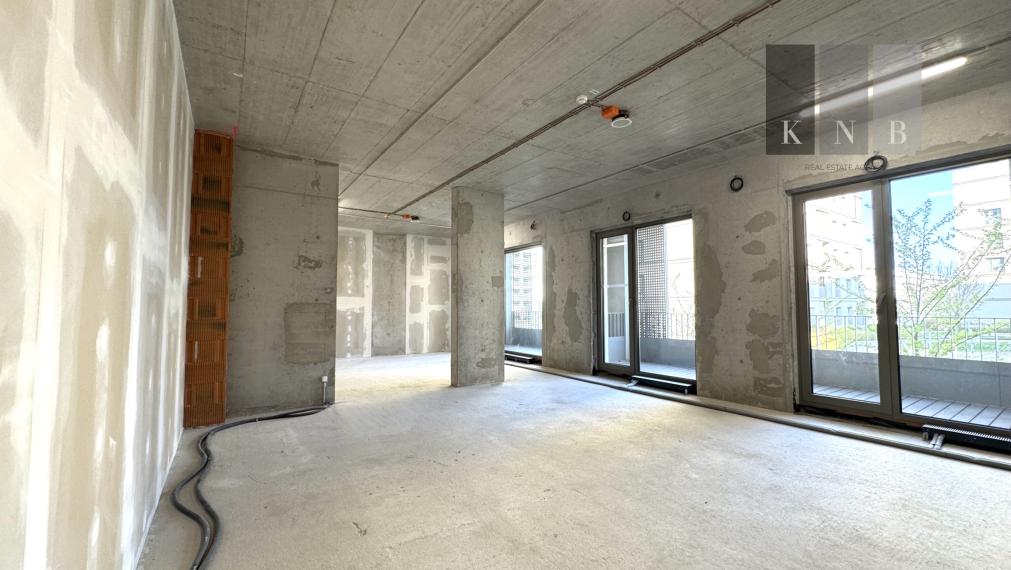 Predaj samostatného kancelárskeho priestoru 174,3 m² v úplne novej rezidenčnej budove na Račianskej ulici v meste Bratislava