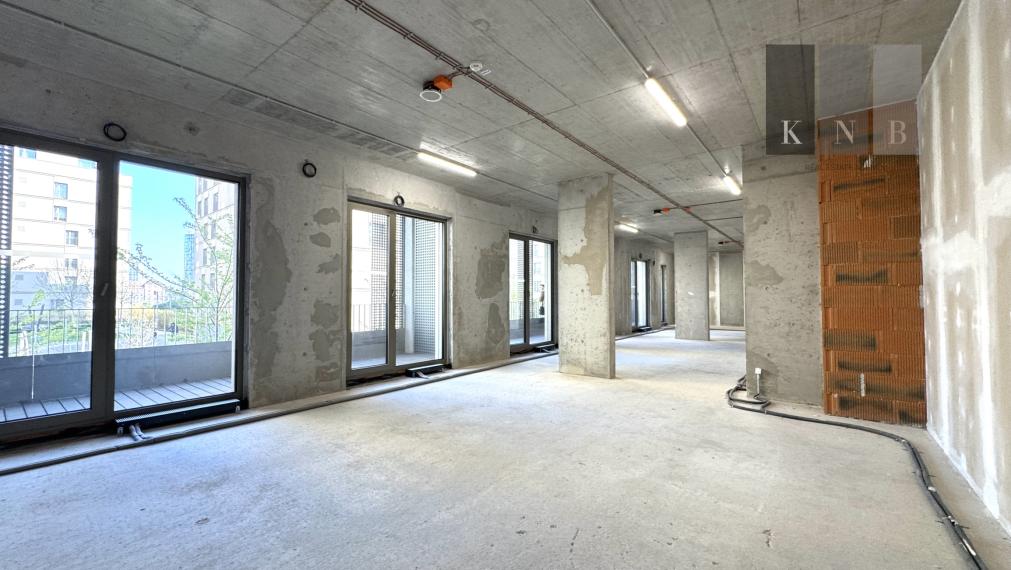 Predaj samostatného kancelárskeho priestoru 174,3 m² v úplne novej rezidenčnej budove na Račianskej ulici v meste Bratislava