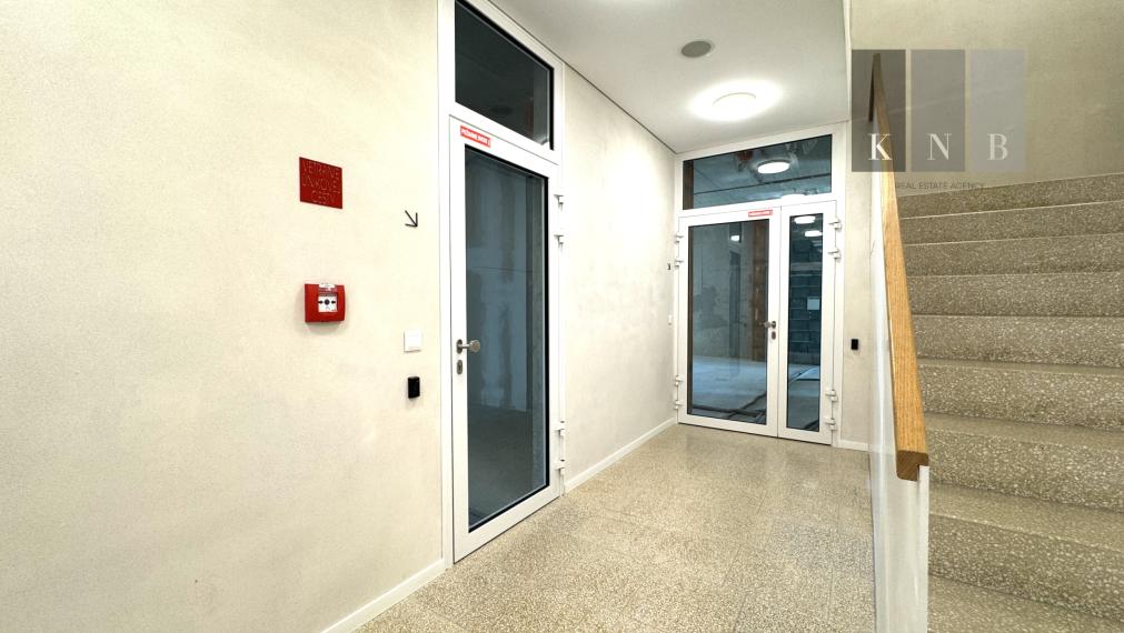 Predaj samostatného kancelárskeho priestoru 174,3 m² v úplne novej rezidenčnej budove na Račianskej ulici v meste Bratislava