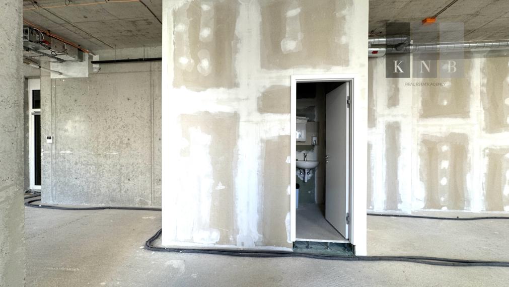 Predaj samostatného kancelárskeho priestoru 174,3 m² v úplne novej rezidenčnej budove na Račianskej ulici v meste Bratislava