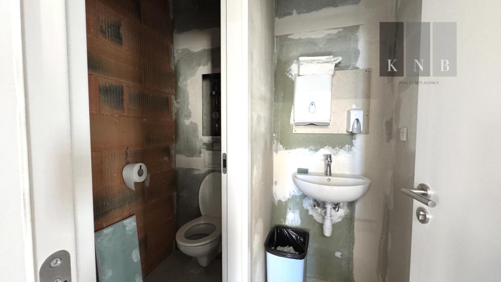 Predaj samostatného kancelárskeho priestoru 174,3 m² v úplne novej rezidenčnej budove na Račianskej ulici v meste Bratislava