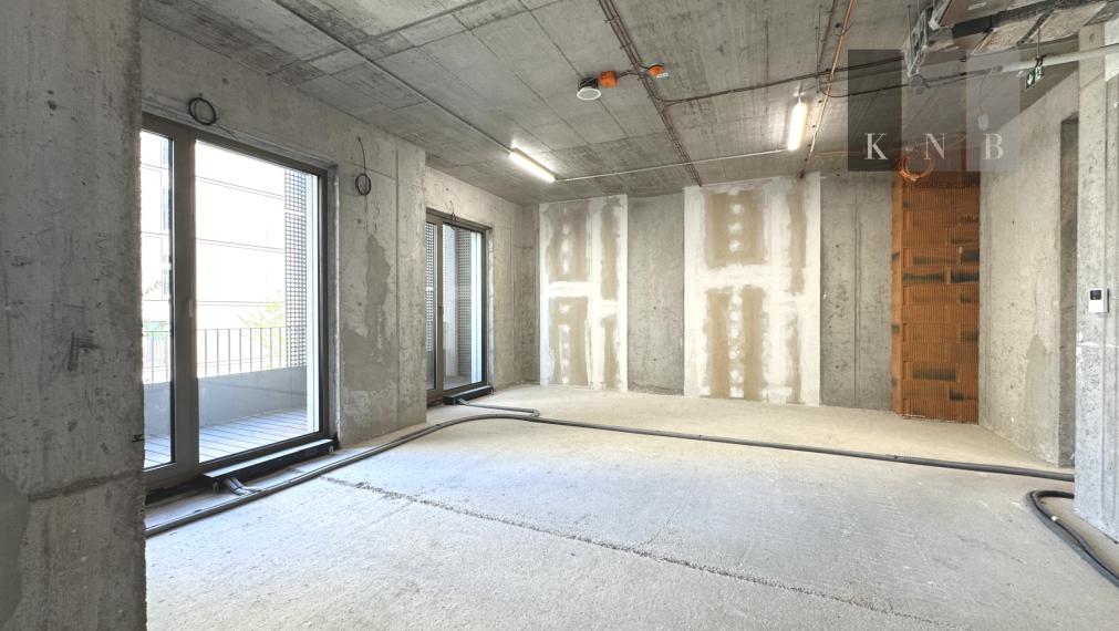 Predaj samostatného kancelárskeho priestoru 174,3 m² v úplne novej rezidenčnej budove na Račianskej ulici v meste Bratislava