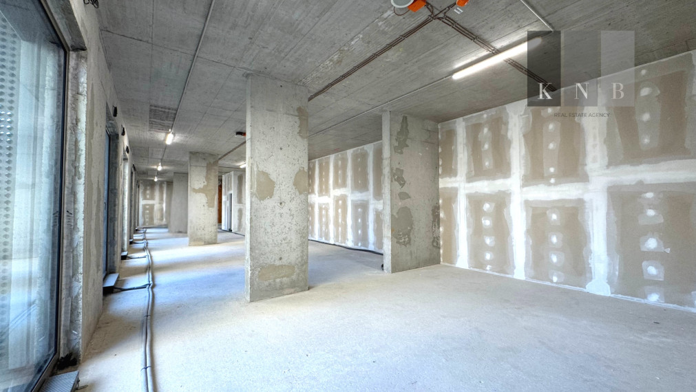 Predaj samostatného kancelárskeho priestoru 174,3 m² v úplne novej rezidenčnej budove na Račianskej ulici v meste Bratislava
