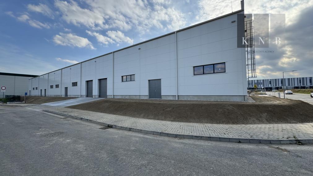 Budúca výstavba obchodných skladov na prenájom – obchod / sklad / kancelária od 650 m² v meste Senec