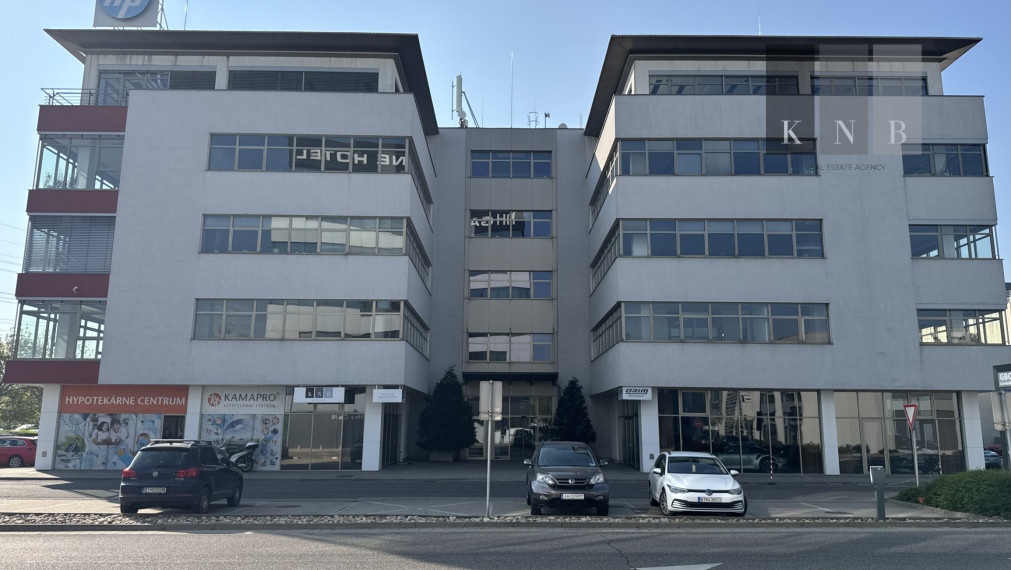 Prenájom samostatného kancelárskeho priestoru 586 m² v GBC I v meste Bratislava