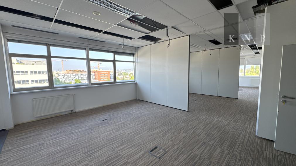 Prenájom samostatného kancelárskeho priestoru od 200 m² v GBC I v meste Bratislava