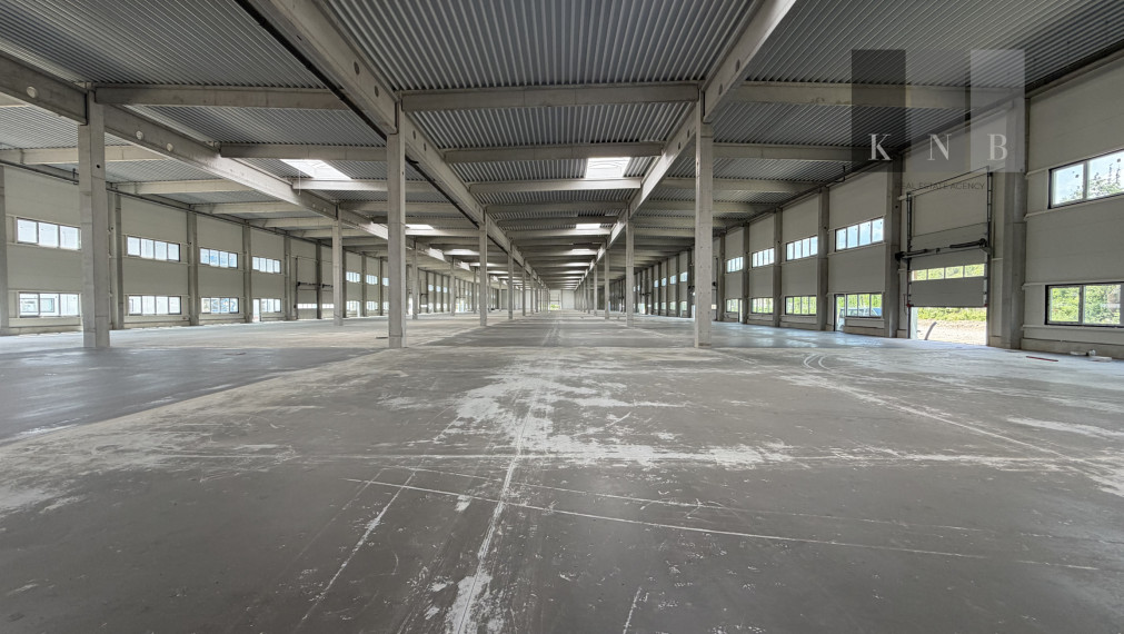 Prenájom priestoru od 450 m² v kombinácii SKLAD, SHOWROOM, KANCELÁRIA s tepelnými čerpadlami v meste Bratislava
