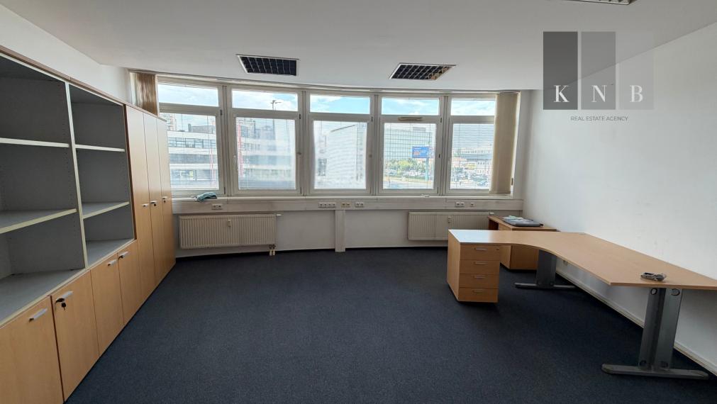 5-room non-residential space 180 m² for sale on Trnavská cesta Street in Bratislava