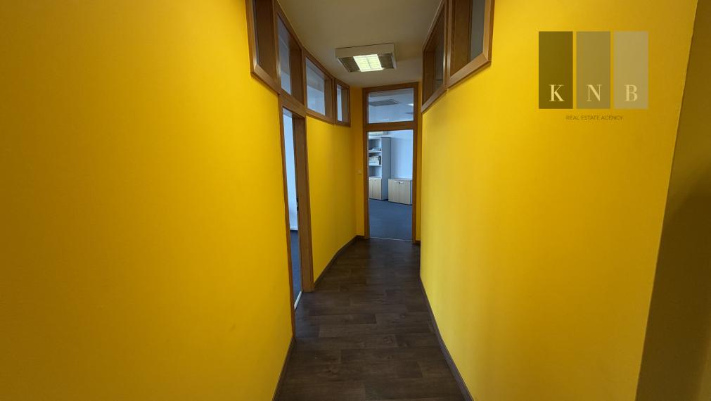 5-room non-residential space 180 m² for sale on Trnavská cesta Street in Bratislava