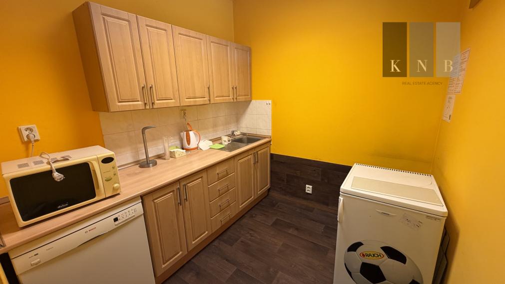 5-room non-residential space 180 m² for sale on Trnavská cesta Street in Bratislava