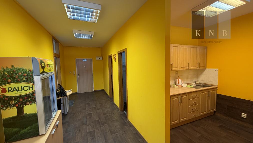 5-room non-residential space 180 m² for sale on Trnavská cesta Street in Bratislava