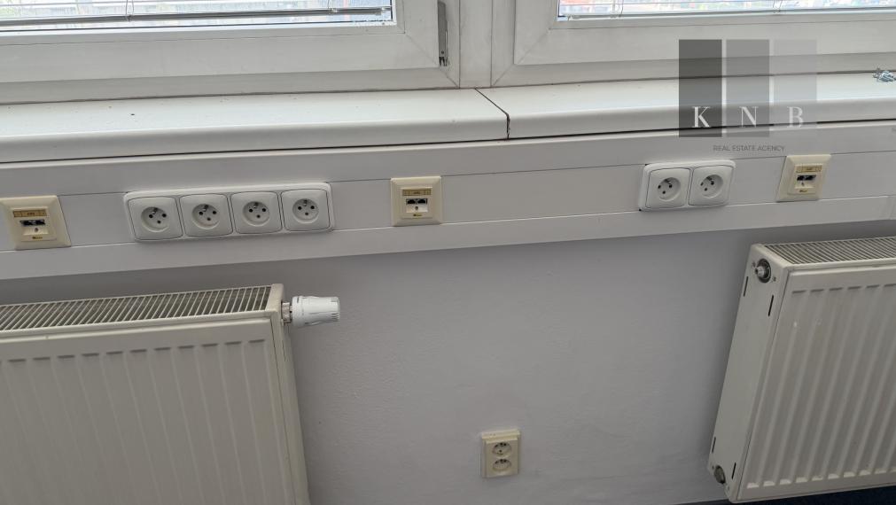 5-room non-residential space 180 m² for sale on Trnavská cesta Street in Bratislava
