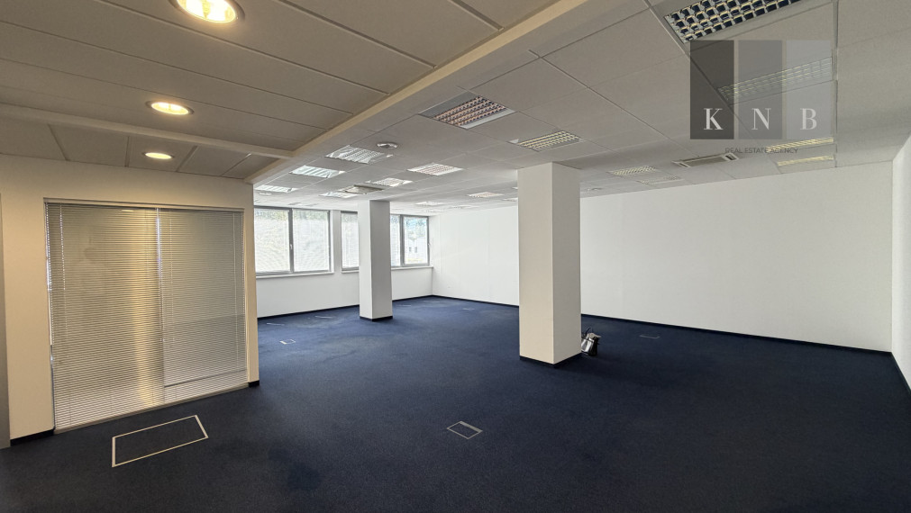 Lease of self-contained office unit 173.6 m² on Rožňavská Street in Bratislava