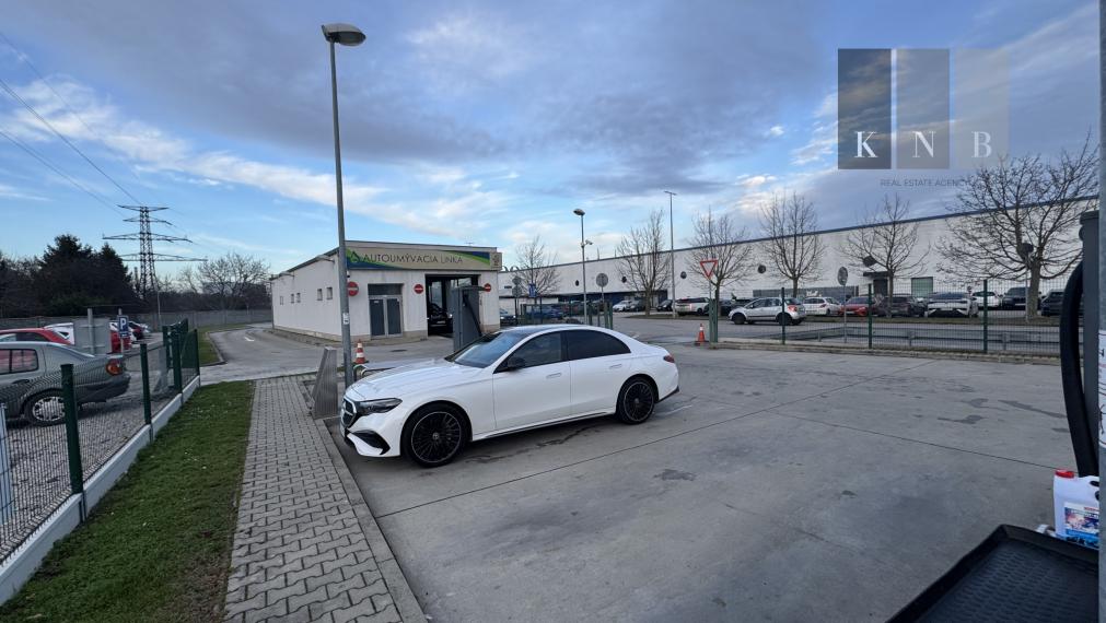 Predaj areálu autocentra 4572 m² na ulici Panónska cesta v meste Bratislava