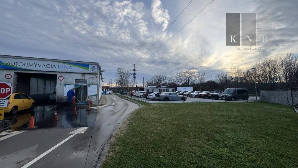 Predaj areálu autocentra 4572 m² na ulici Panónska cesta v meste Bratislava