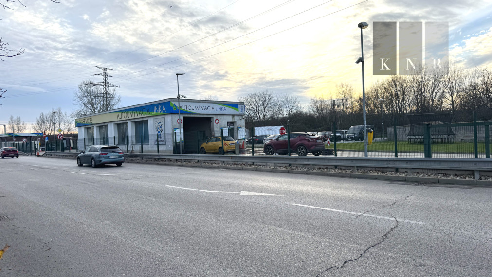 Sale of a car centre complex 4572 m² on Panónska cesta street in Bratislava