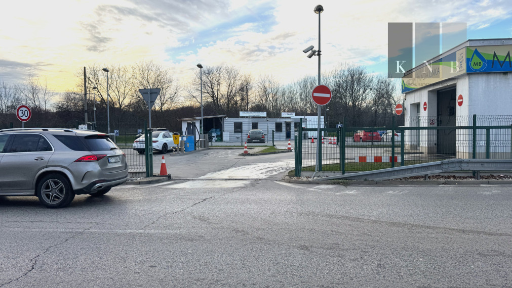 Sale of a car centre complex 4572 m² on Panónska cesta street in Bratislava