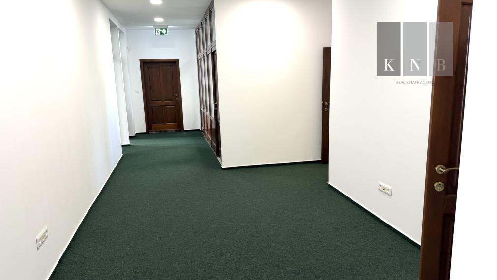 Kancelárske priestory 143 m² na prenájom v historickom centre mesta na Štefanovičovej ulici, Bratislava - Staré Mesto