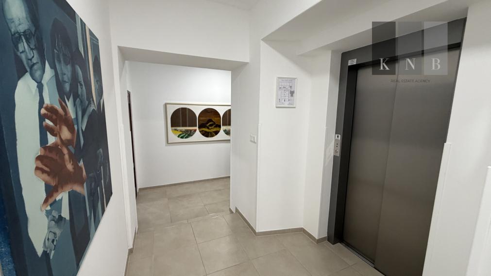 Kancelárske priestory 143 m² na prenájom v historickom centre mesta na Štefanovičovej ulici, Bratislava - Staré Mesto