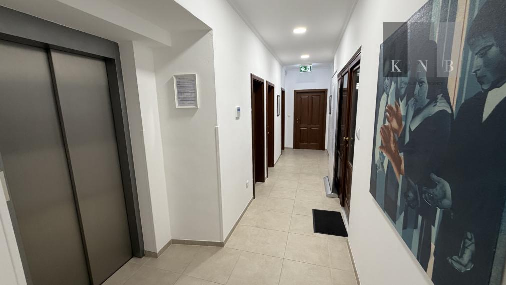 Kancelárske priestory 143 m² na prenájom v historickom centre mesta na Štefanovičovej ulici, Bratislava - Staré Mesto