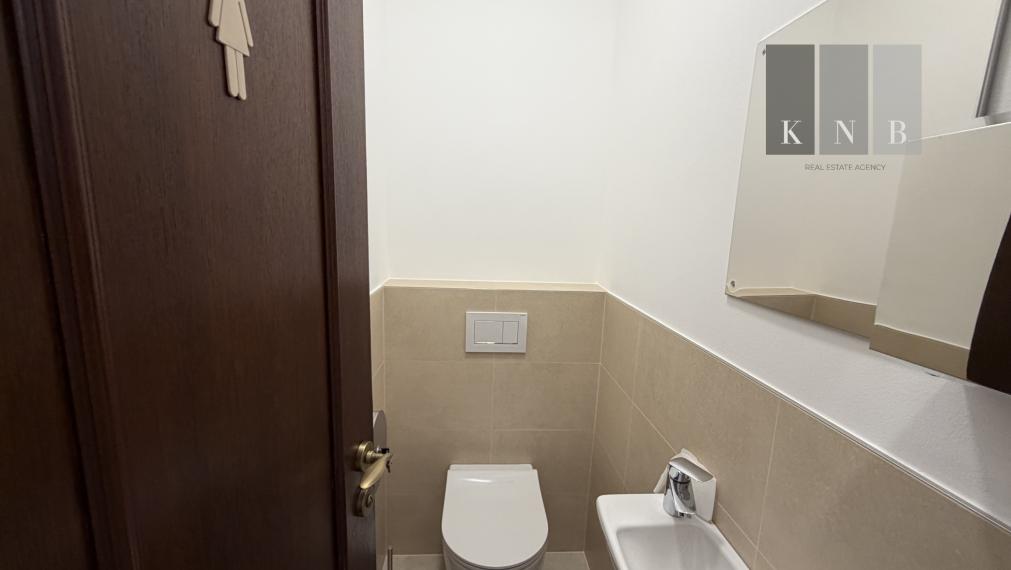Kancelárske priestory 143 m² na prenájom v historickom centre mesta na Štefanovičovej ulici, Bratislava - Staré Mesto