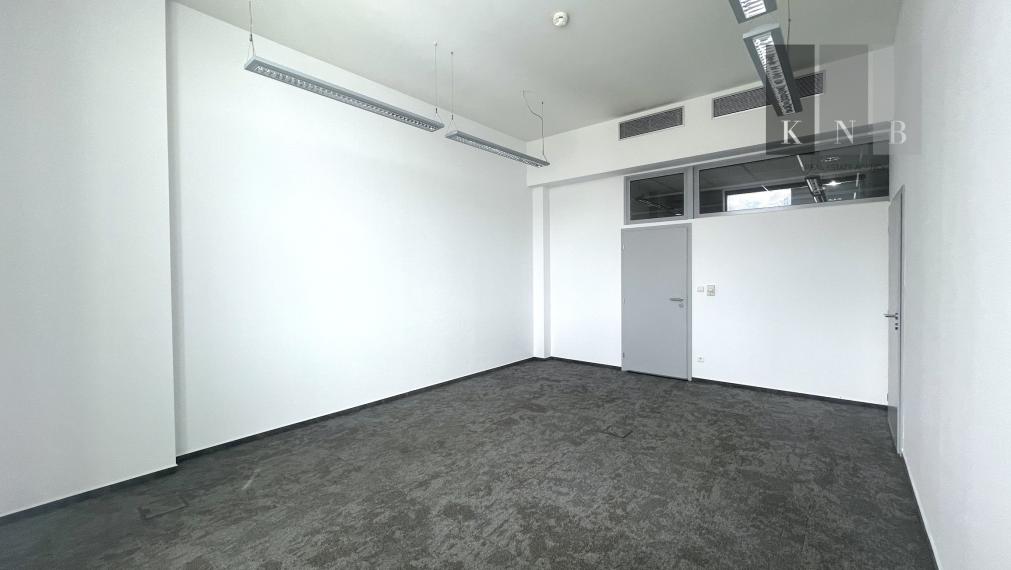 Prenájom moderných kancelárií od 24 m² do 138 m² v skvelej lokalite na Galvaniho ulici, Bratislava – Ružinov