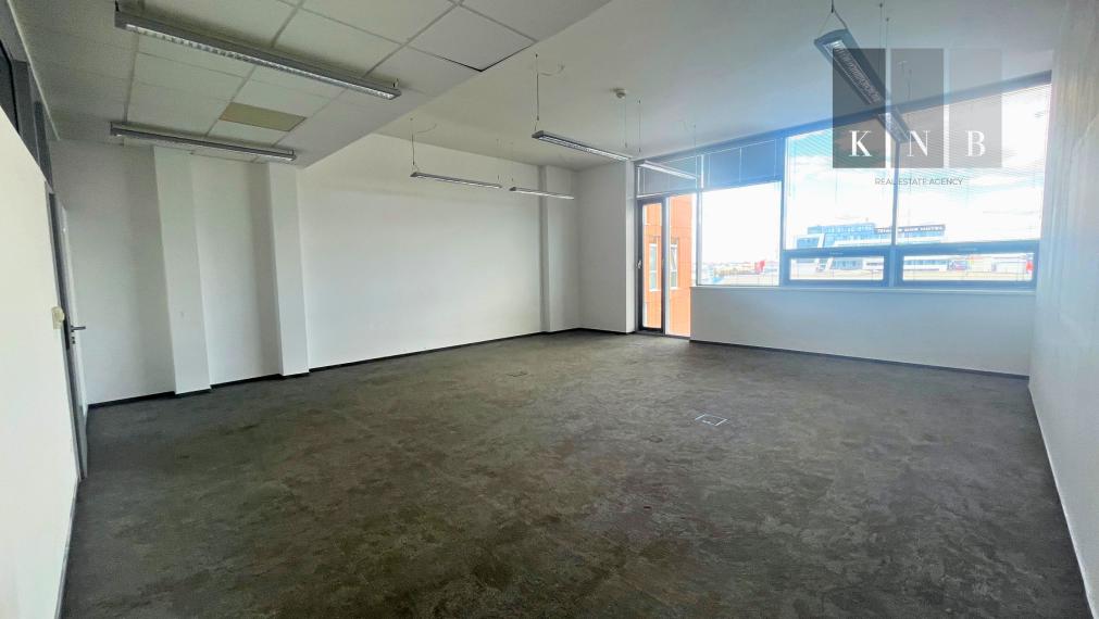 Prenájom moderných kancelárií od 24 m² do 138 m² v skvelej lokalite na Galvaniho ulici, Bratislava – Ružinov