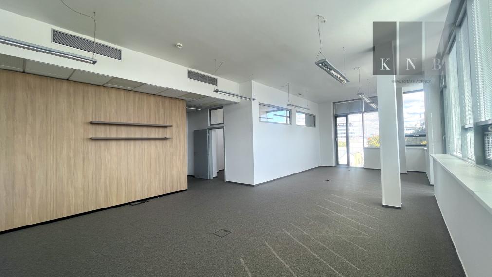 Prenájom moderných kancelárií od 24 m² do 138 m² v skvelej lokalite na Galvaniho ulici, Bratislava – Ružinov