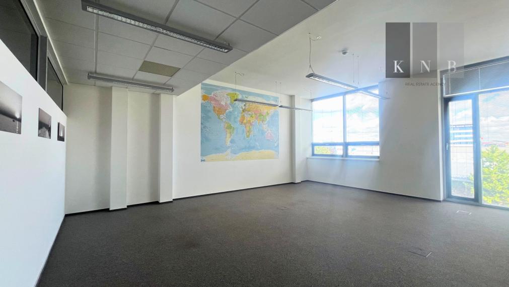 Prenájom moderných kancelárií od 24 m² do 138 m² v skvelej lokalite na Galvaniho ulici, Bratislava – Ružinov