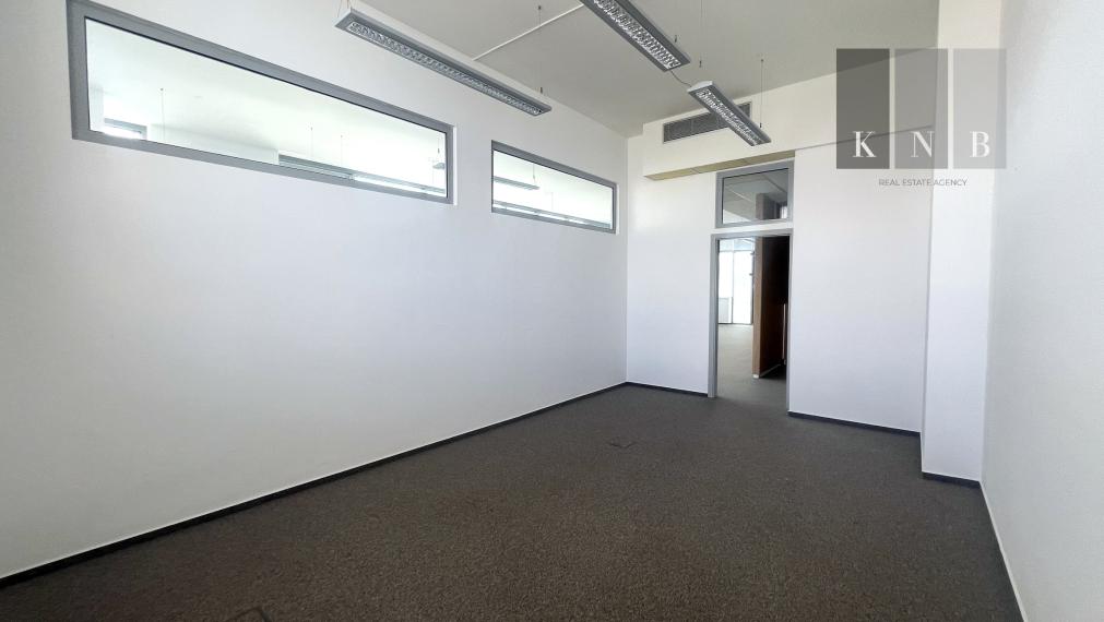 Prenájom moderných kancelárií od 24 m² do 138 m² v skvelej lokalite na Galvaniho ulici, Bratislava – Ružinov