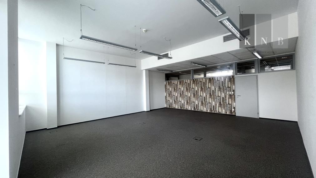 Prenájom moderných kancelárií od 24 m² do 138 m² v skvelej lokalite na Galvaniho ulici, Bratislava – Ružinov