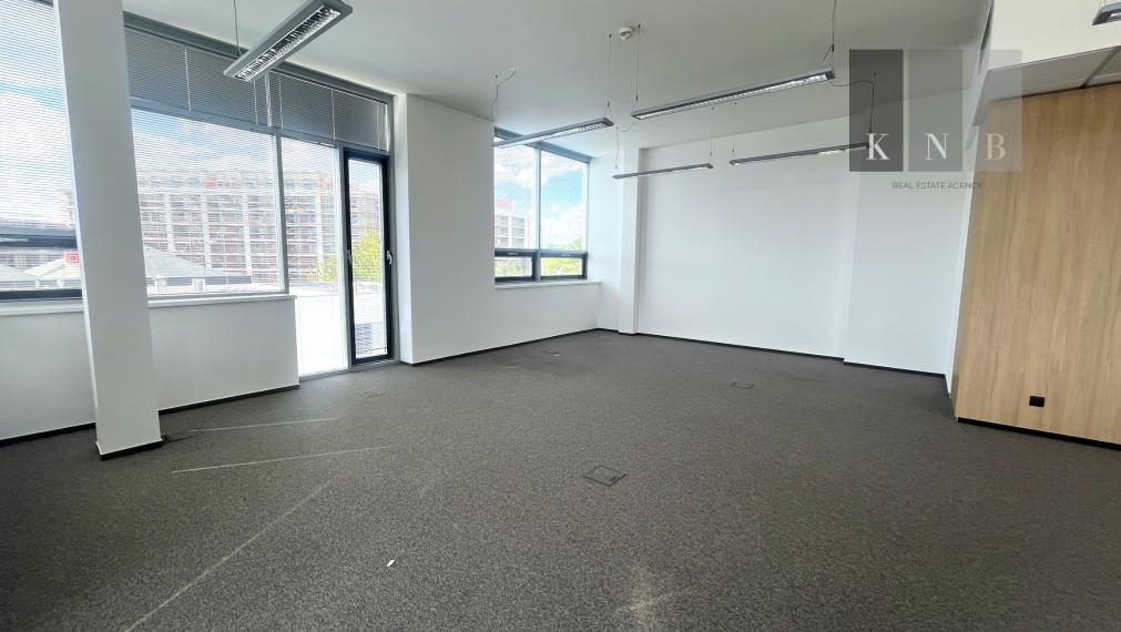 Prenájom moderných kancelárií od 24 m² do 138 m² v skvelej lokalite na Galvaniho ulici, Bratislava – Ružinov