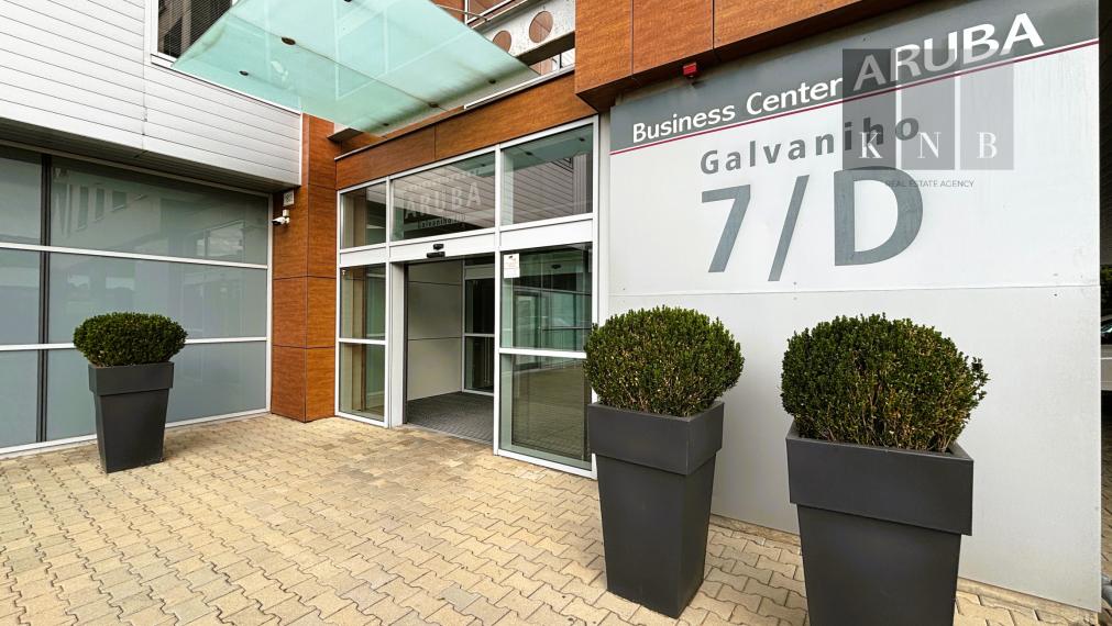 Prenájom moderných kancelárií od 24 m² do 138 m² v skvelej lokalite na Galvaniho ulici, Bratislava – Ružinov